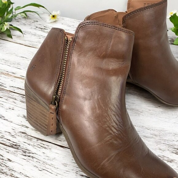 Frye Judith Double Zip Western Ankle Boot Brown Wheat Leather Size 9 Medium - Picture 11 of 13